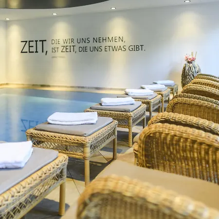 Staudacherhof In I Blick Aufs Zugspitzmassiv I Einzigartige Bayurvida Küche 4*