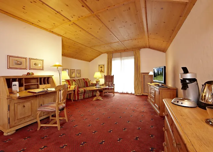 Staudacherhof In I Blick Aufs Zugspitzmassiv I Einzigartige Bayurvida Küche Hotel