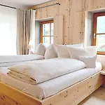 Staudacherhof In I Blick Aufs Zugspitzmassiv I Einzigartige Bayurvida Kueche Ξενοδοχείο 4*