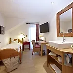 Staudacherhof In I Blick Aufs Zugspitzmassiv I Einzigartige Bayurvida Kueche Ξενοδοχείο 4*