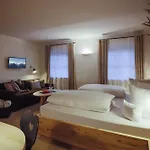 Staudacherhof In I Blick Aufs Zugspitzmassiv I Einzigartige Bayurvida Kueche Hotel