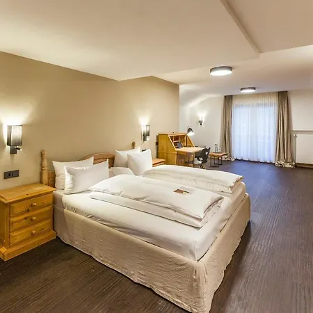 Staudacherhof In I Blick Aufs Zugspitzmassiv I Einzigartige Bayurvida Kueche Otel Garmisch-Partenkirchen