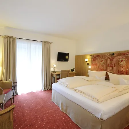 Otel Staudacherhof In I Blick Aufs Zugspitzmassiv I Einzigartige Bayurvida Kueche Garmisch-Partenkirchen
