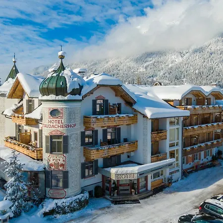 Staudacherhof In I Blick Aufs Zugspitzmassiv I Einzigartige Bayurvida Kueche