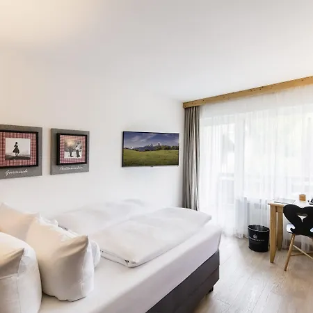Staudacherhof In I Blick Aufs Zugspitzmassiv I Einzigartige Bayurvida Kueche Hotel 4*