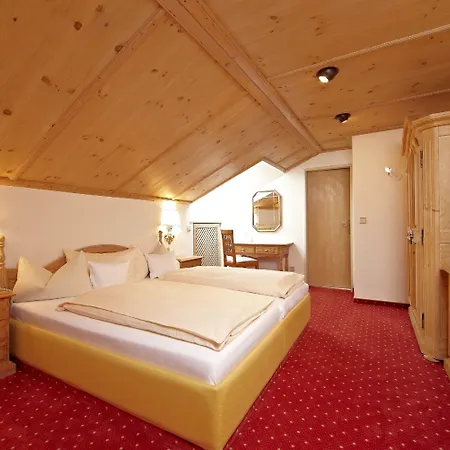 Staudacherhof In I Blick Aufs Zugspitzmassiv I Einzigartige Bayurvida Kueche Hotel