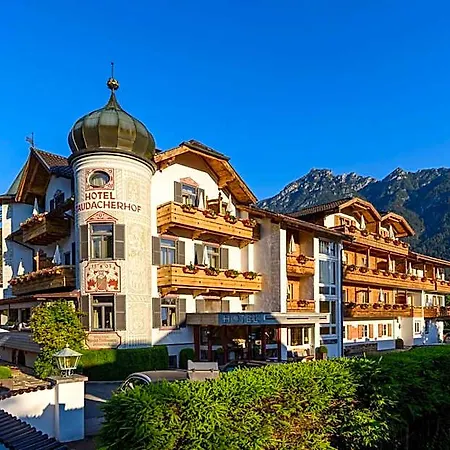 Ξενοδοχείο Staudacherhof In I Blick Aufs Zugspitzmassiv I Einzigartige Bayurvida Kueche 4*