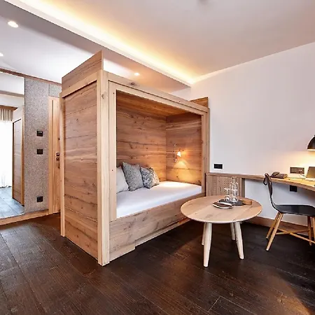 Otel Staudacherhof In I Blick Aufs Zugspitzmassiv I Einzigartige Bayurvida Kueche 4*