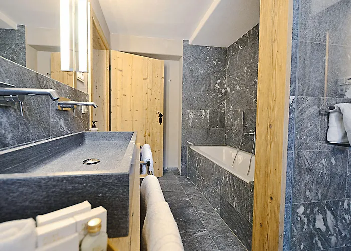 Staudacherhof In I Blick Aufs Zugspitzmassiv I Einzigartige Bayurvida Kueche Hotel 4*